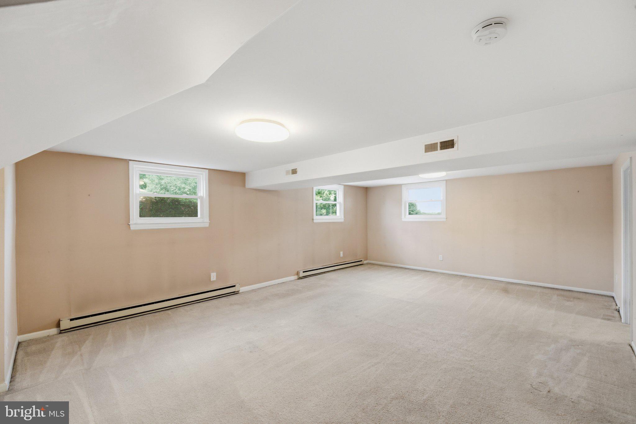 1206 East Iberia Road Sterling, VA 20164 - Photo 33 of 48 Family Room