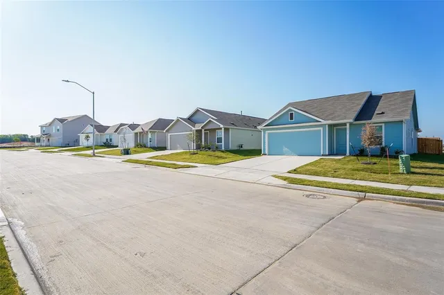 $1,999 | 2908 Yellow Pine Avenue, Fort Worth, TX 76179