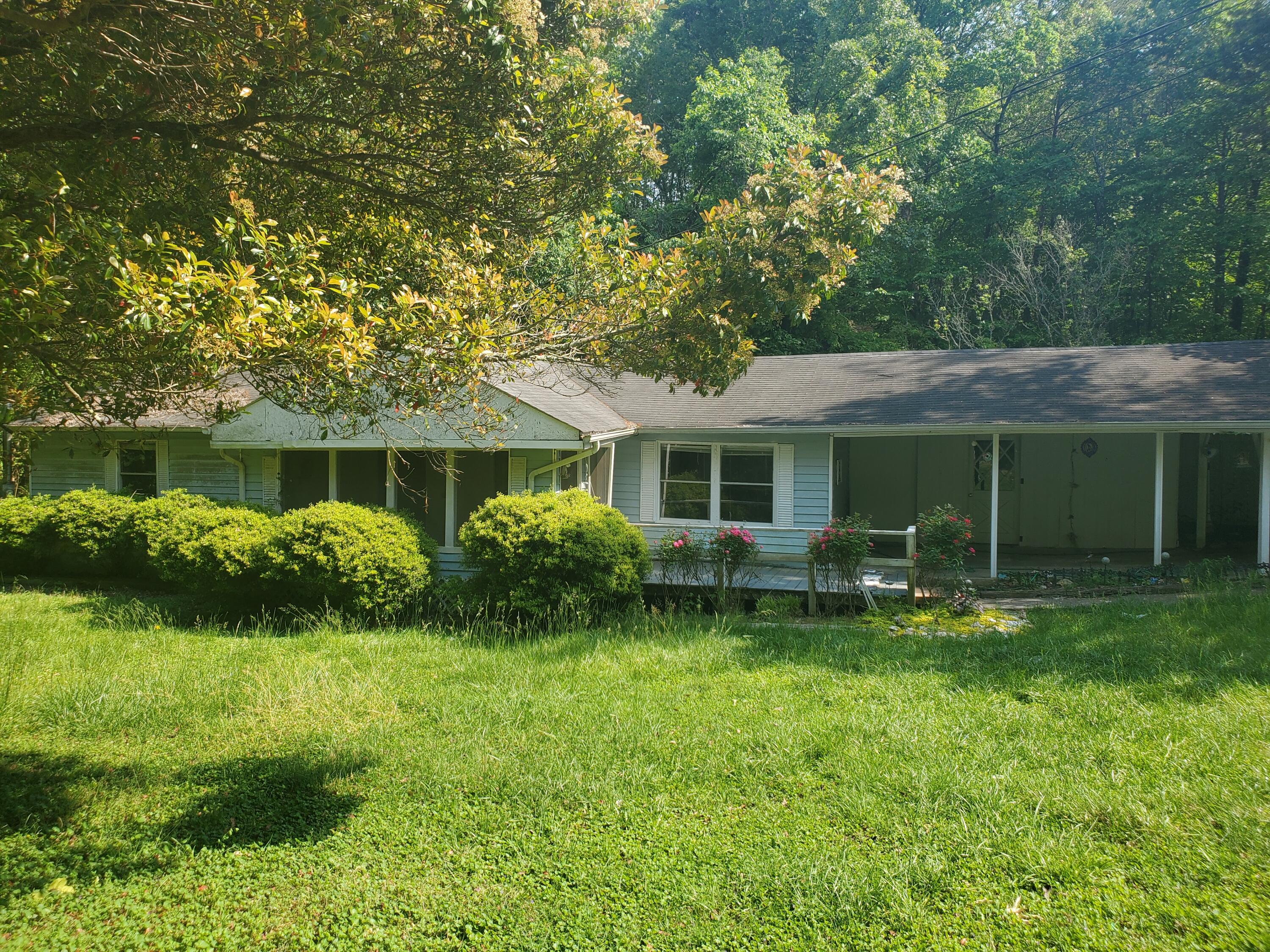 11058-62 Loop Road Soddy Daisy, TN 37379 - Photo 3 of 7 Front of Mobile Home
