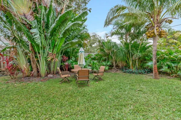 $2,250,000 | 320 Southeast 4th Avenue, Delray Beach, FL 33483