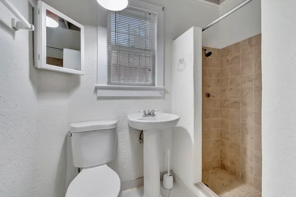 $2,250,000 | 320 Southeast 4th Avenue, Delray Beach, FL 33483