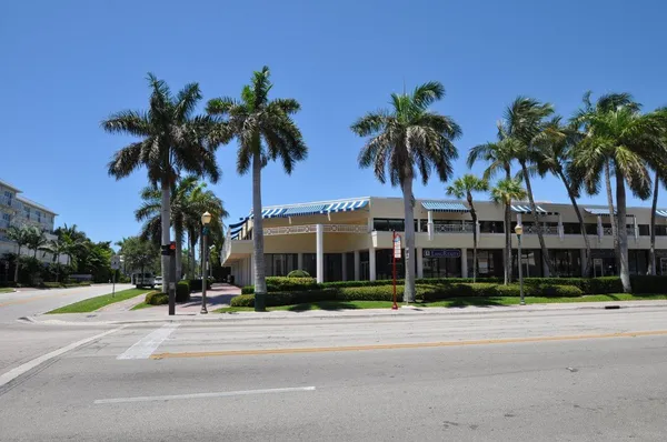 $2,250,000 | 320 Southeast 4th Avenue, Delray Beach, FL 33483