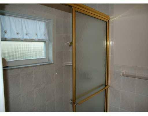 9231 Southwest 1st Place Boca Raton, FL 33428 - Photo 4 of 7 Master Bath/Spa