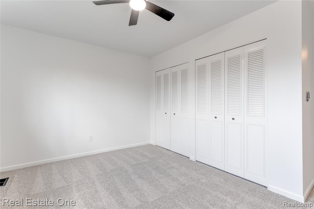 801 West Long Lake Road, Unit 4 Bloomfield Hills, MI 48302 - Photo 13 of 22