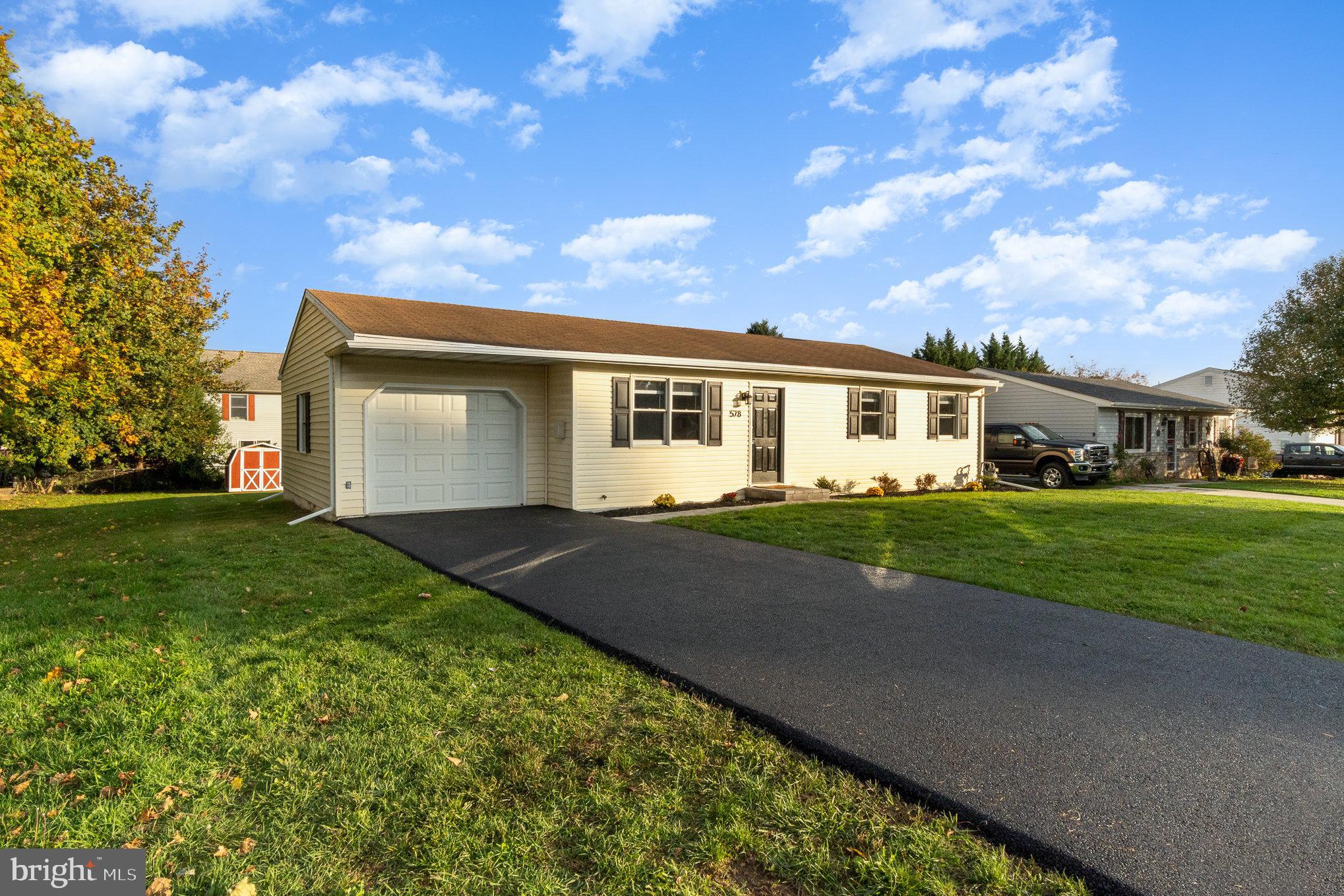 578 Spring Avenue Hanover, PA 17331 - Photo 3 of 27