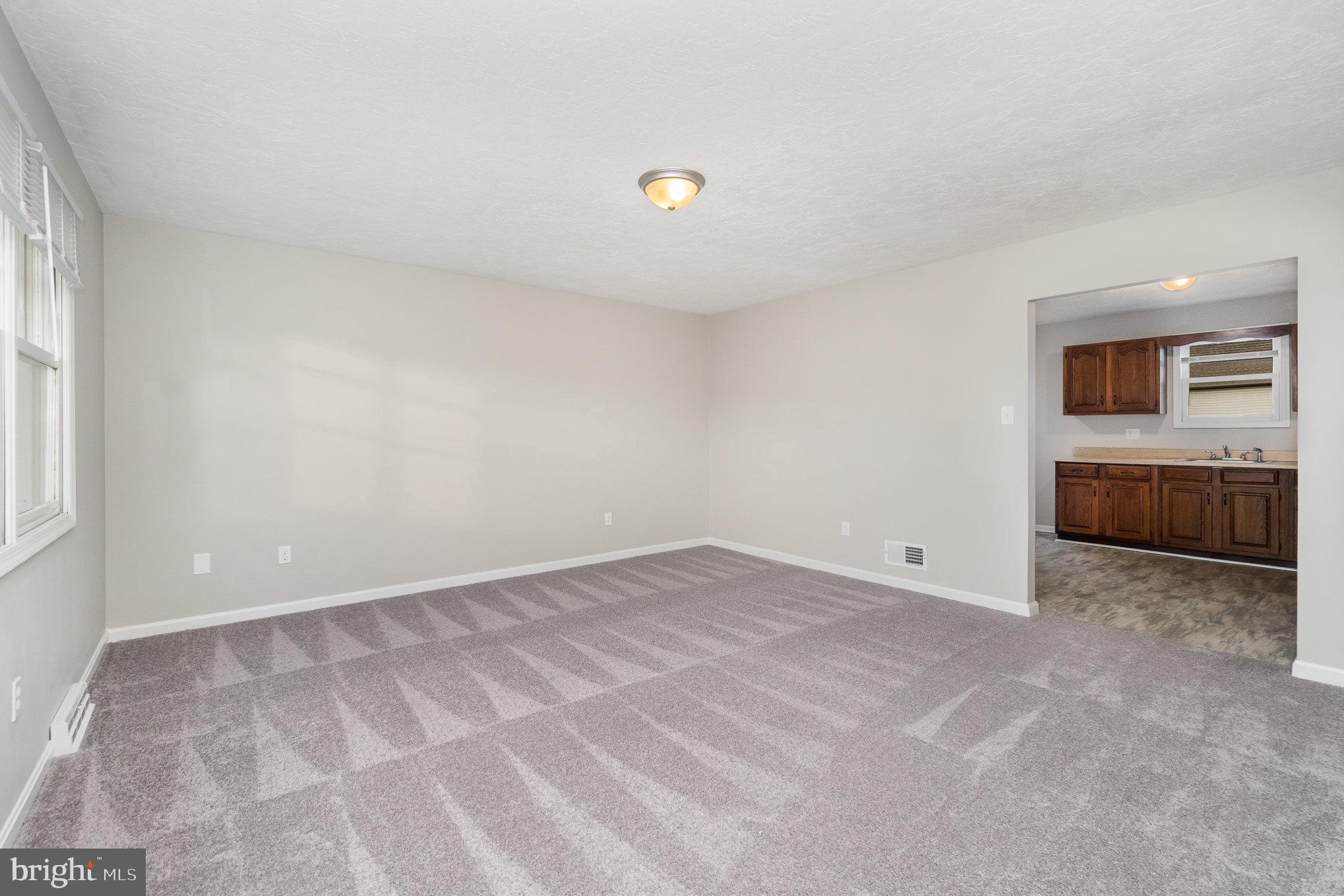 578 Spring Avenue Hanover, PA 17331 - Photo 6 of 27