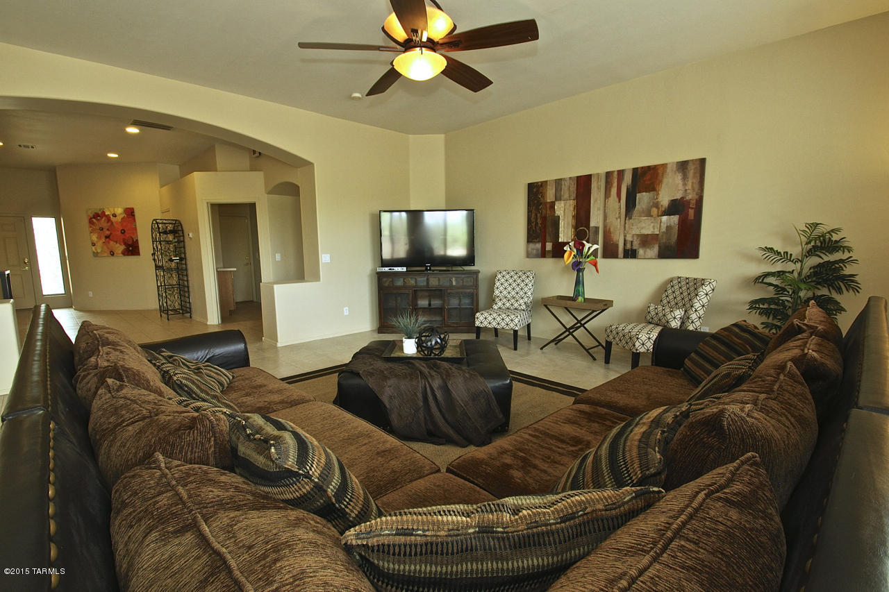 3442 South Desert Promenade Road Tucson, AZ 85735 - Photo 5 of 37