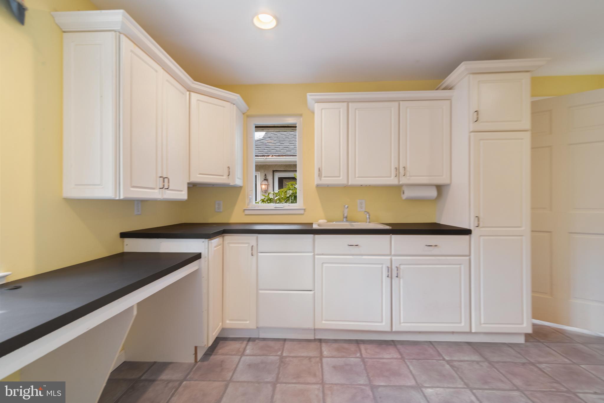19 Dunminning Road Newtown Square, PA 19073 - Photo 11 of 29