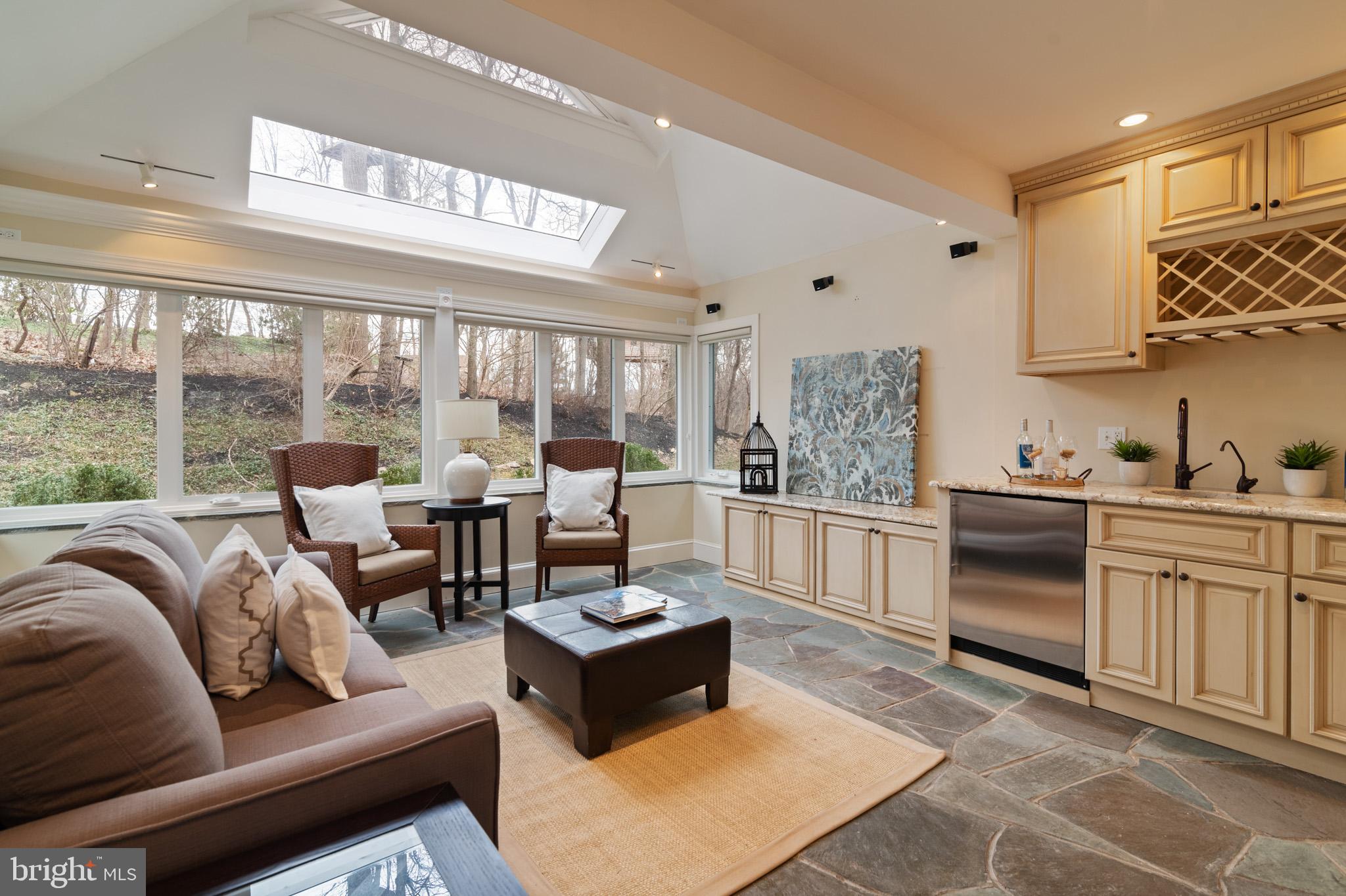 19 Dunminning Road Newtown Square, PA 19073 - Photo 9 of 29