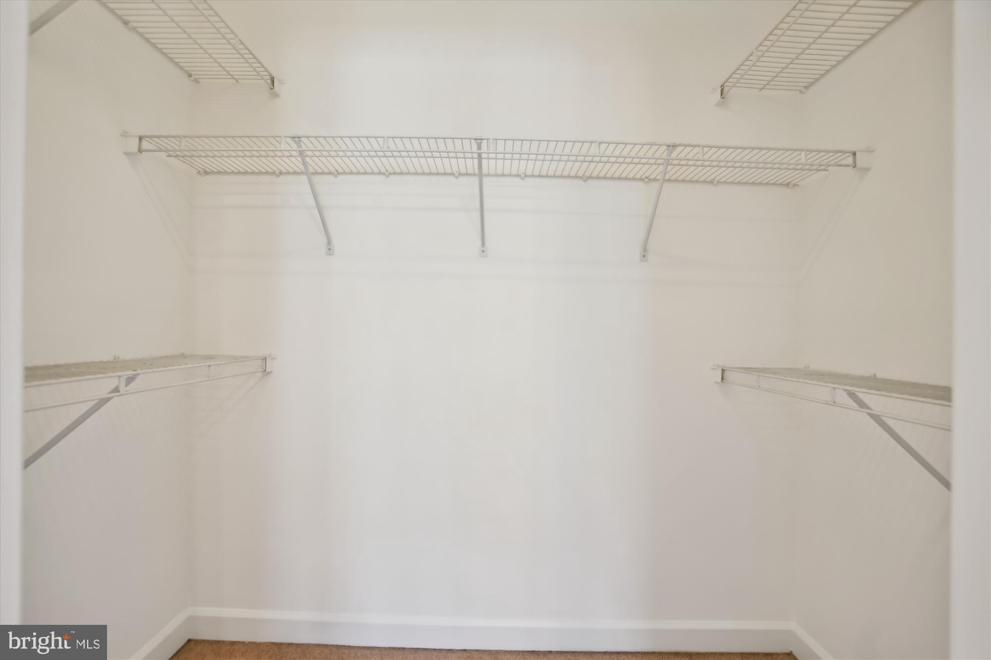5803 Summers Grove Road Alexandria, VA 22304 - Photo 20 of 43 a view of a room