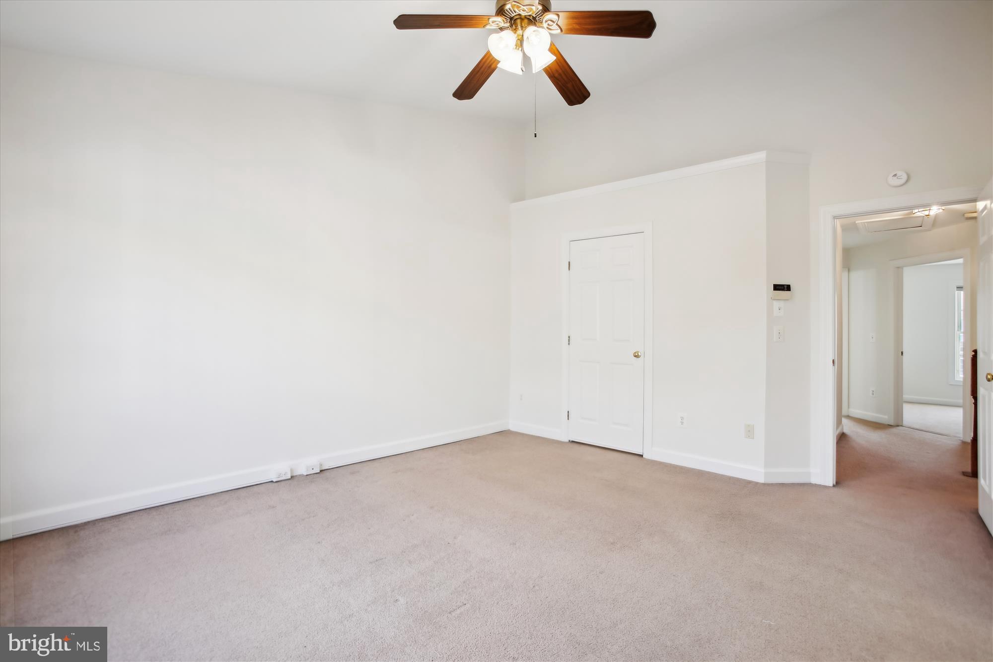 5803 Summers Grove Road Alexandria, VA 22304 - Photo 24 of 43 a view of an empty room