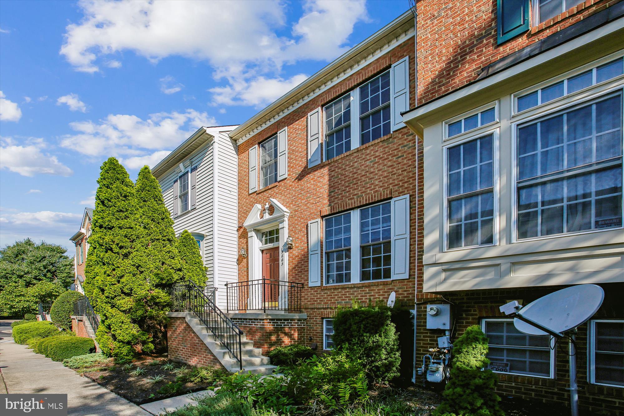 5803 Summers Grove Road Alexandria, VA 22304 - Photo 30 of 43 front view of a building