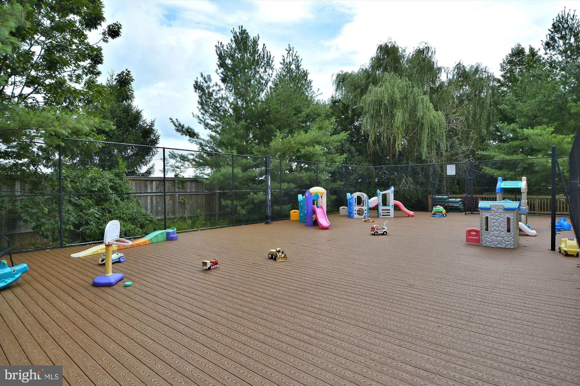 5803 Summers Grove Road Alexandria, VA 22304 - Photo 40 of 43 a view of a park with swings