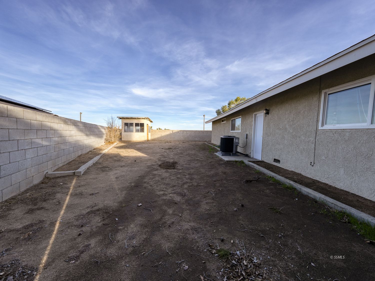 800 South Sanders Street Ridgecrest, CA 93555 - Photo 24 of 33 a view of a back yard of the house
