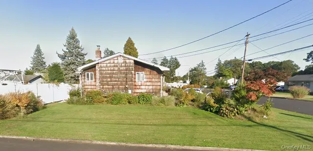 $828,000 | 185 Throop Street, West Babylon, NY 11704