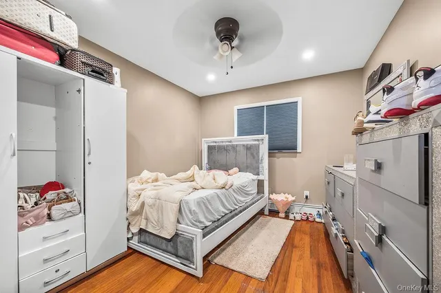 $799,000 | 185 Throop Street, West Babylon, NY 11704