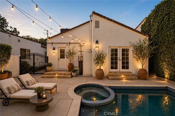$7,500 | 520 North Citrus Avenue, Los Angeles, CA 90036