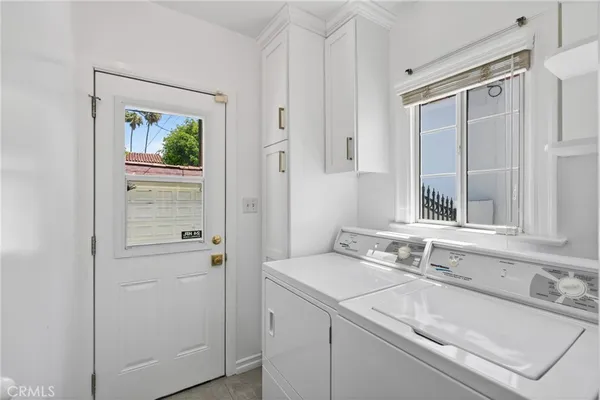 $7,500 | 520 North Citrus Avenue, Los Angeles, CA 90036