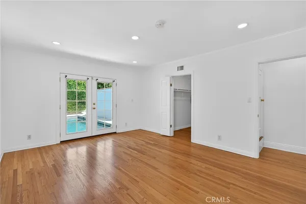 $7,500 | 520 North Citrus Avenue, Los Angeles, CA 90036