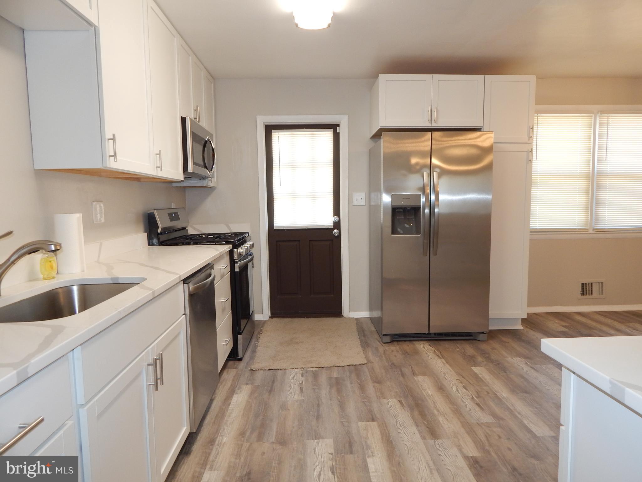 5647 Arnhem Road Baltimore, MD 21206 - Photo 9 of 30 Gallery Image 9
