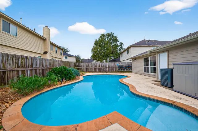 $265,000 | 987 Oak Glen Drive, Conroe, TX 77378