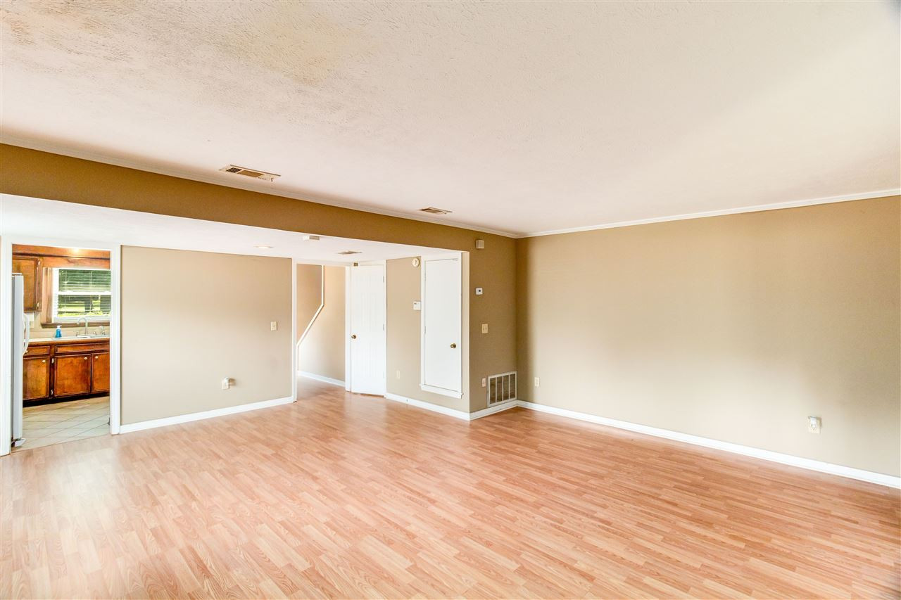 5002 Shadow Ridge Jackson, MS 39211 - Photo 5 of 19 Photo 5