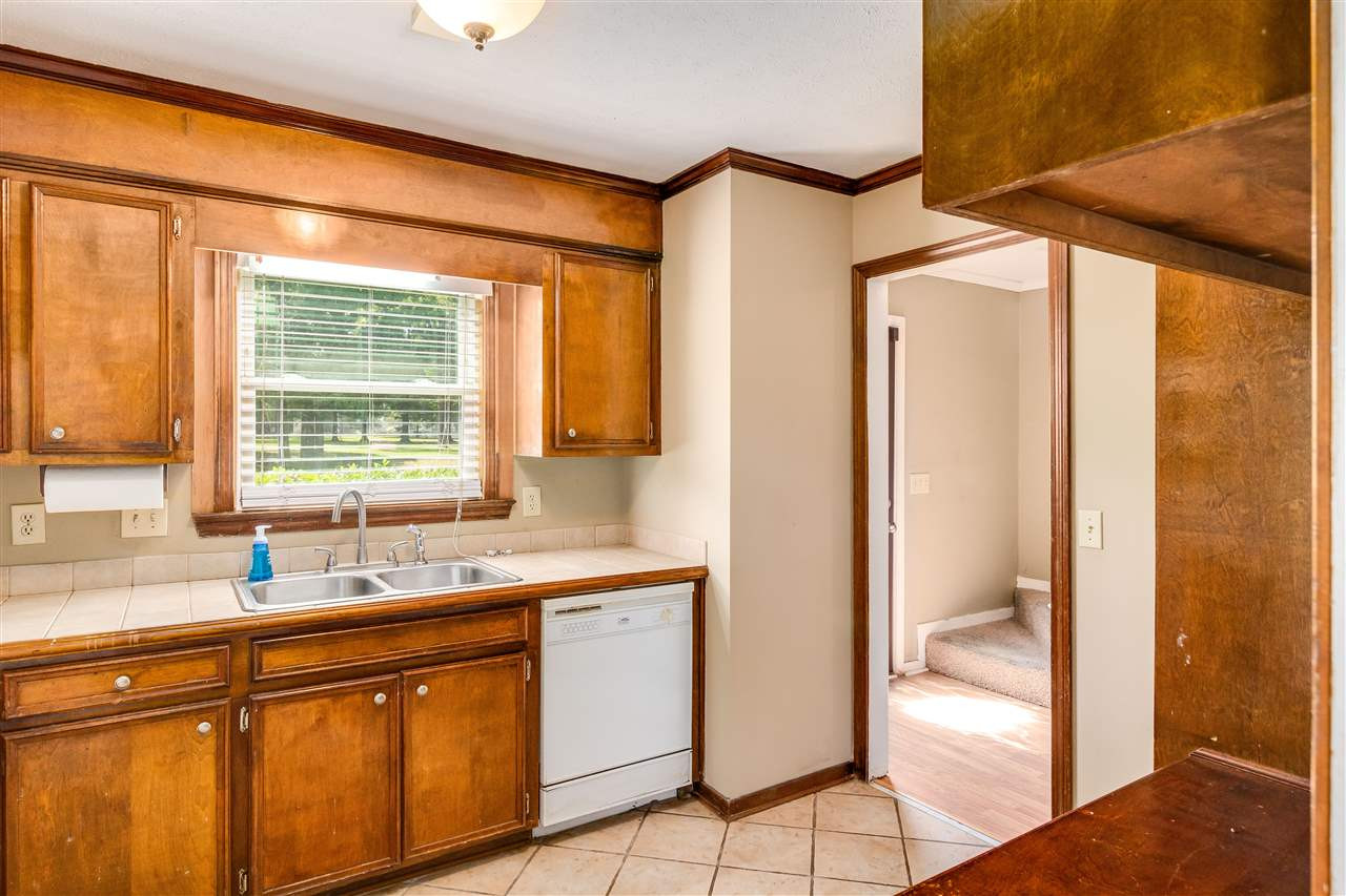 5002 Shadow Ridge Jackson, MS 39211 - Photo 8 of 19 Photo 8
