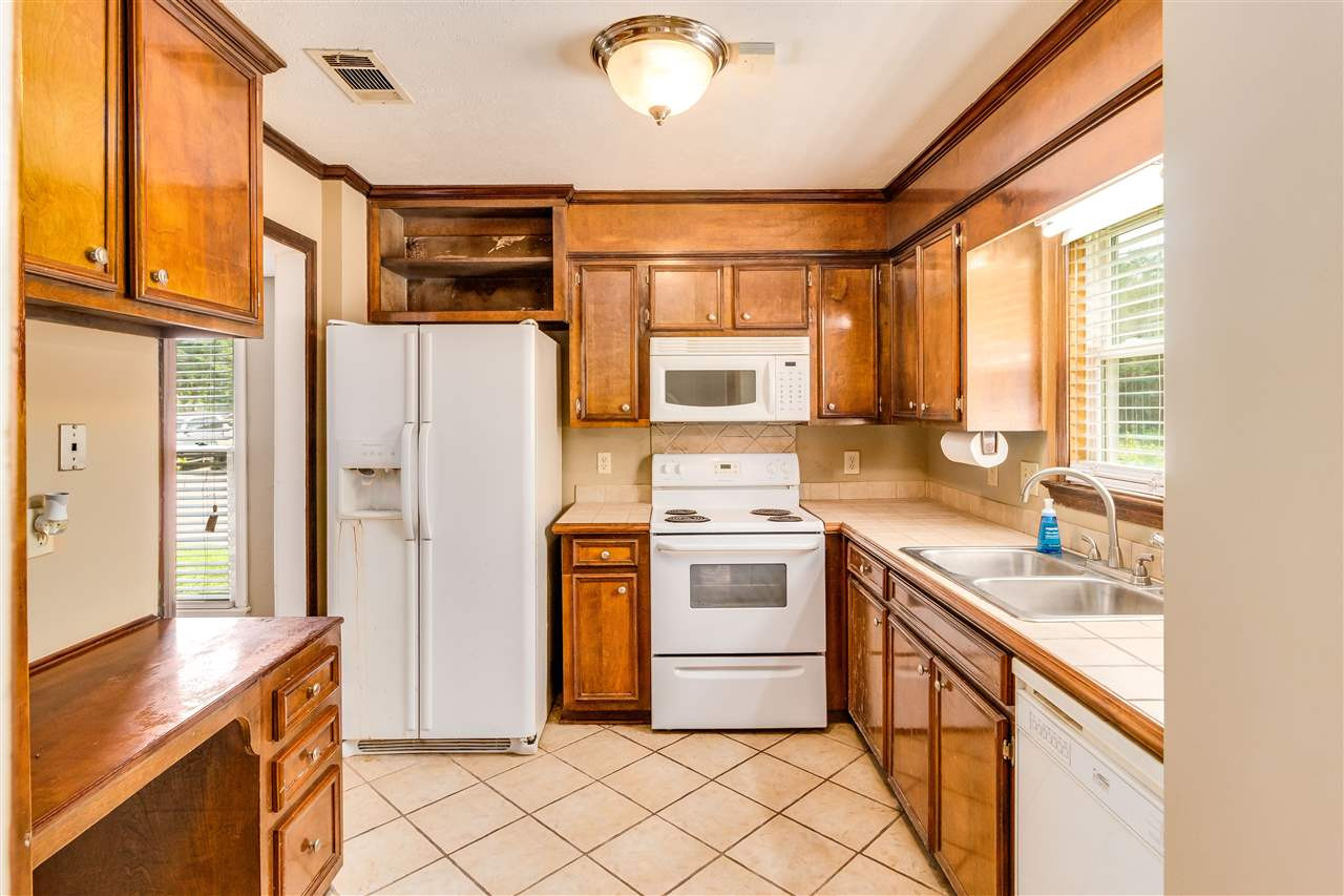 5002 Shadow Ridge Jackson, MS 39211 - Photo 9 of 19 Photo 9