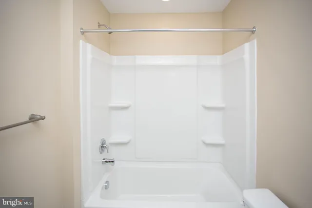 $2,995 | 239 Macoun Way, Glassboro, NJ 08028