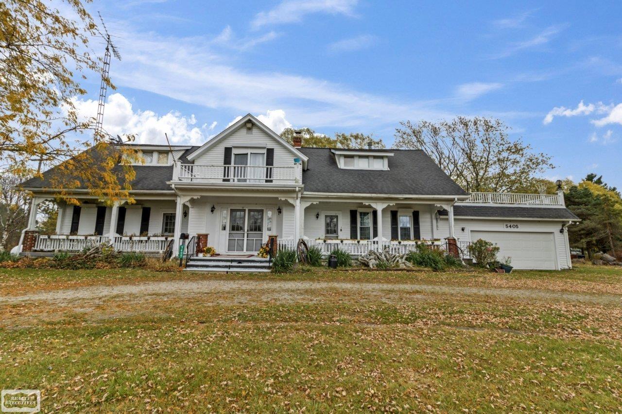 5405 South Lake Shore Road Harbor Beach, MI 48441 - Photo 2 of 52