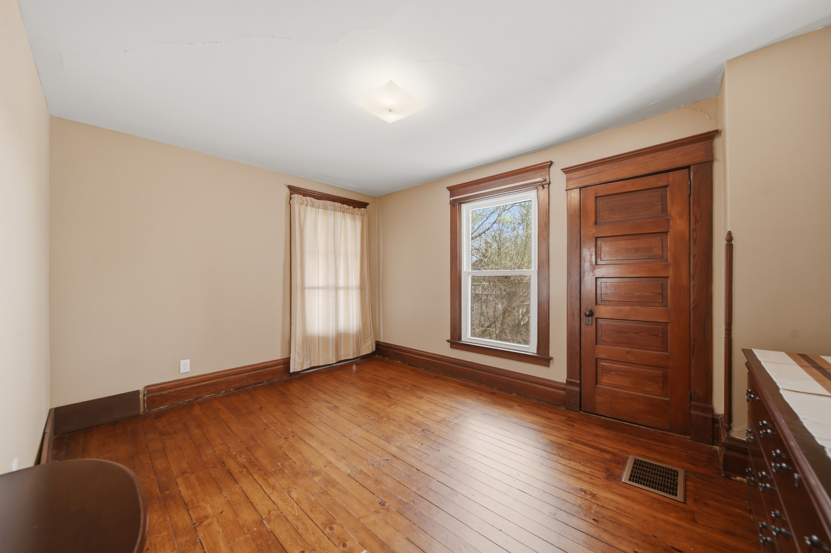 215 West 7th Street Dixon, IL 61021 - Photo 27 of 36