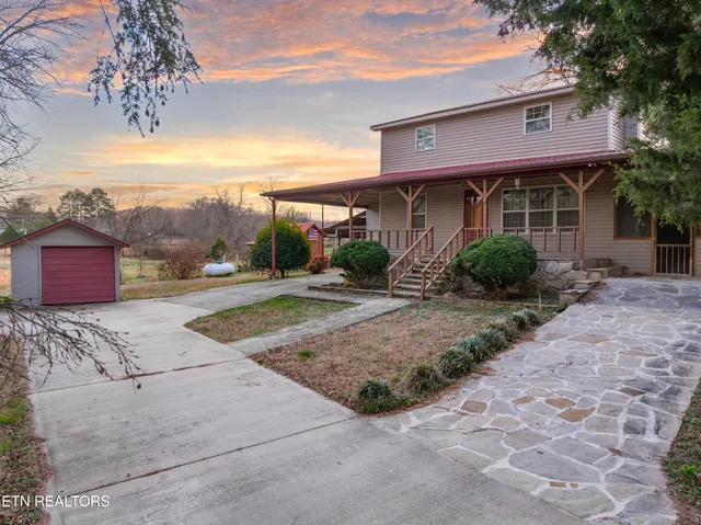 $525,000 | 196 Ellis Road, Kingston, TN 37763