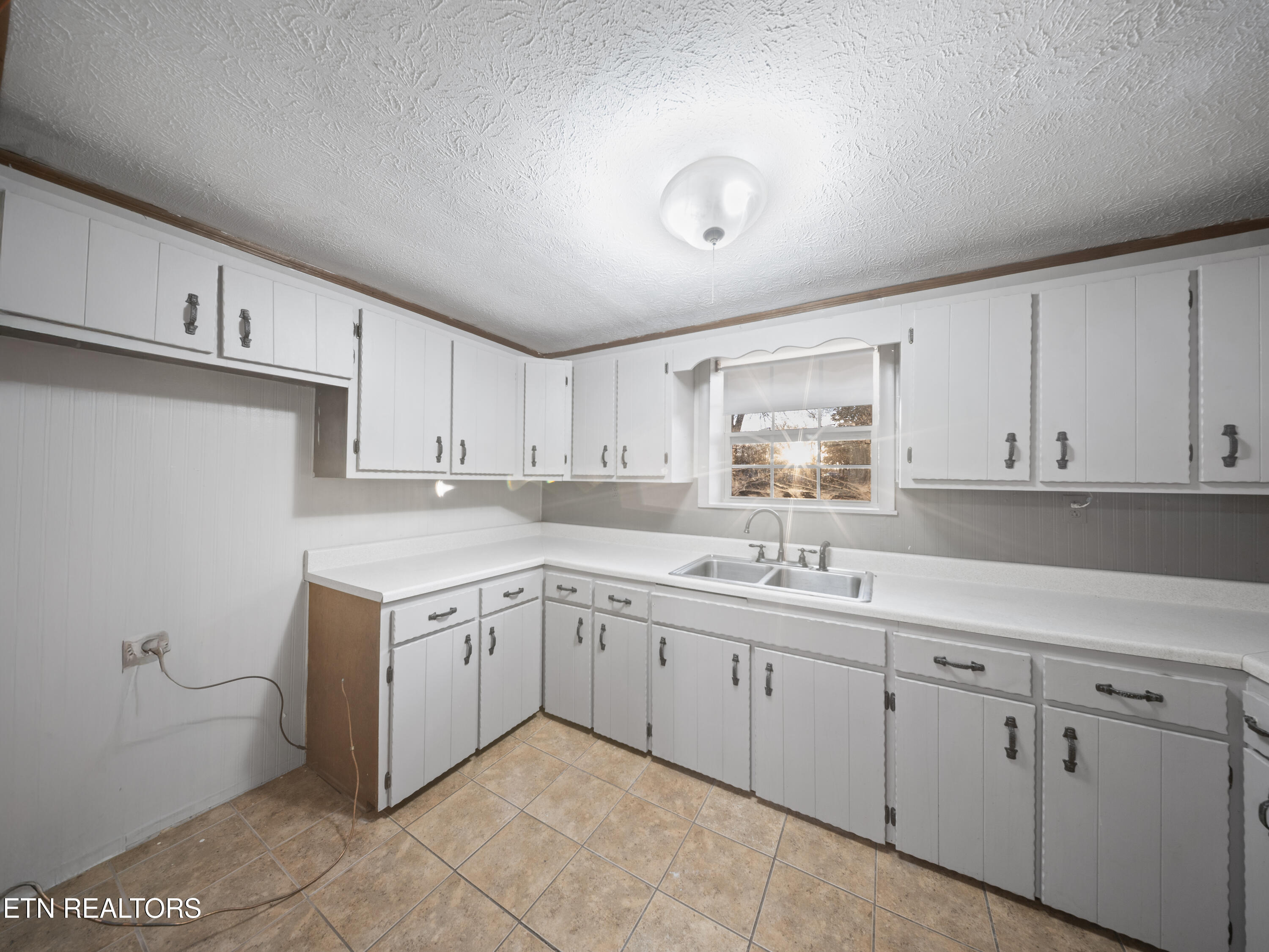 196 Ellis Road Kingston, TN 37763 - Photo 19 of 54 Ellis Rd_0018