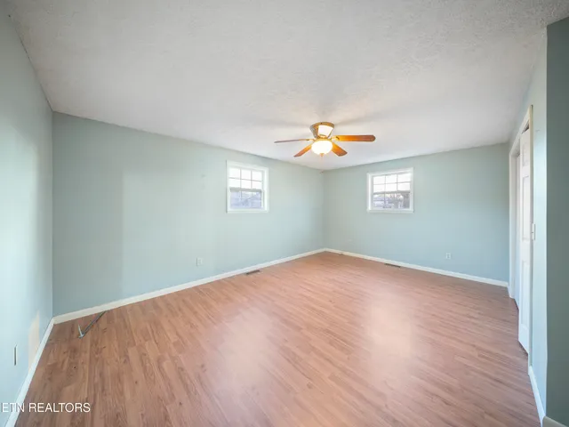 $525,000 | 196 Ellis Road, Kingston, TN 37763