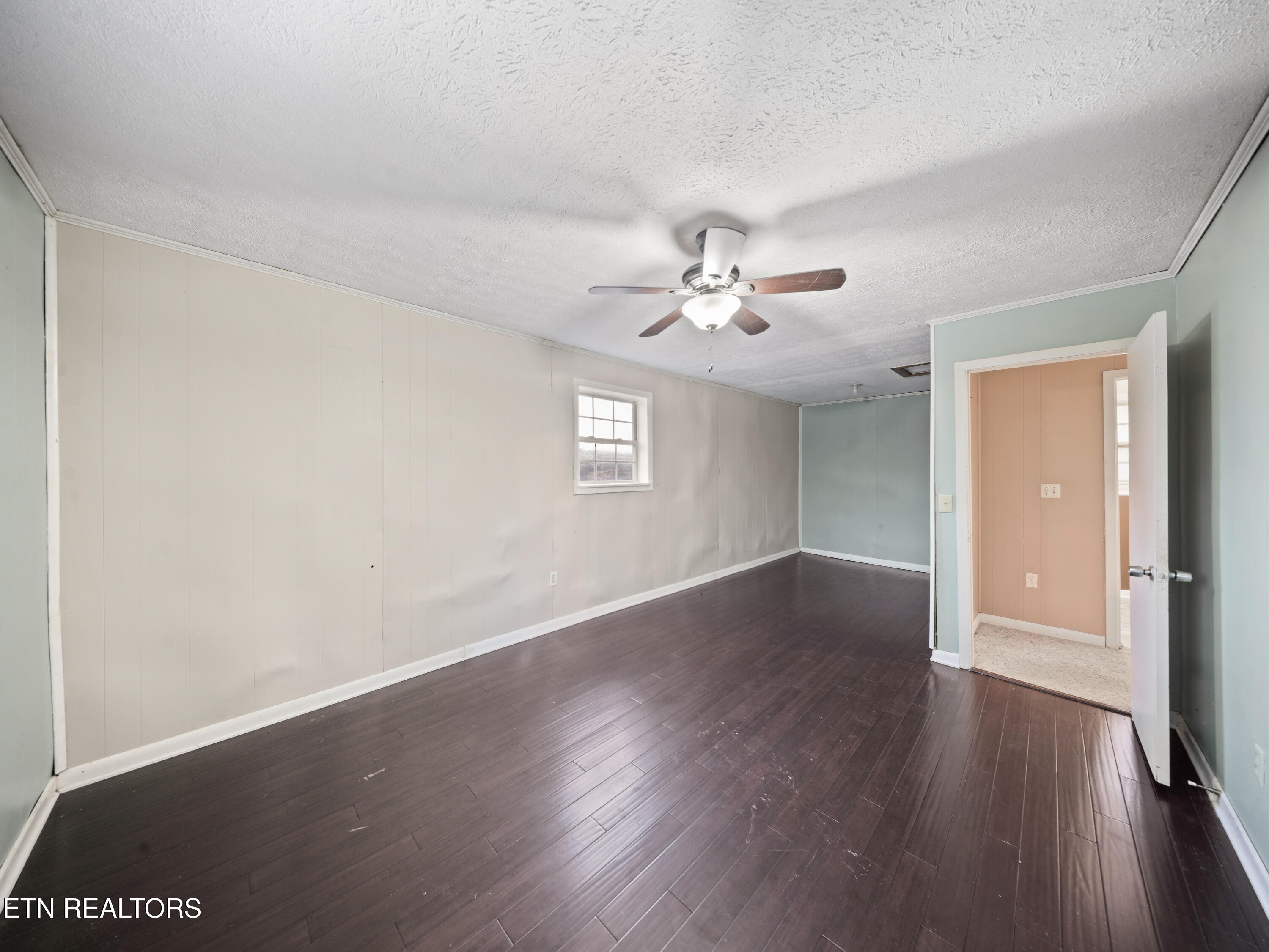 196 Ellis Road Kingston, TN 37763 - Photo 30 of 54 Ellis Rd_0028