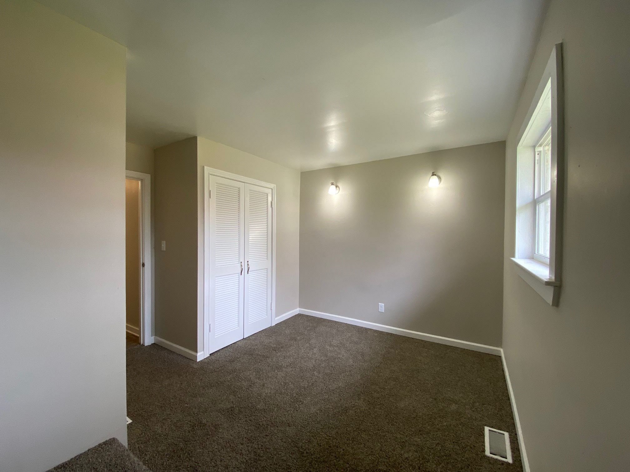 2704 Springfield Avenue Fort Wayne, IN 46805 - Photo 18 of 19 Gallery Image 18