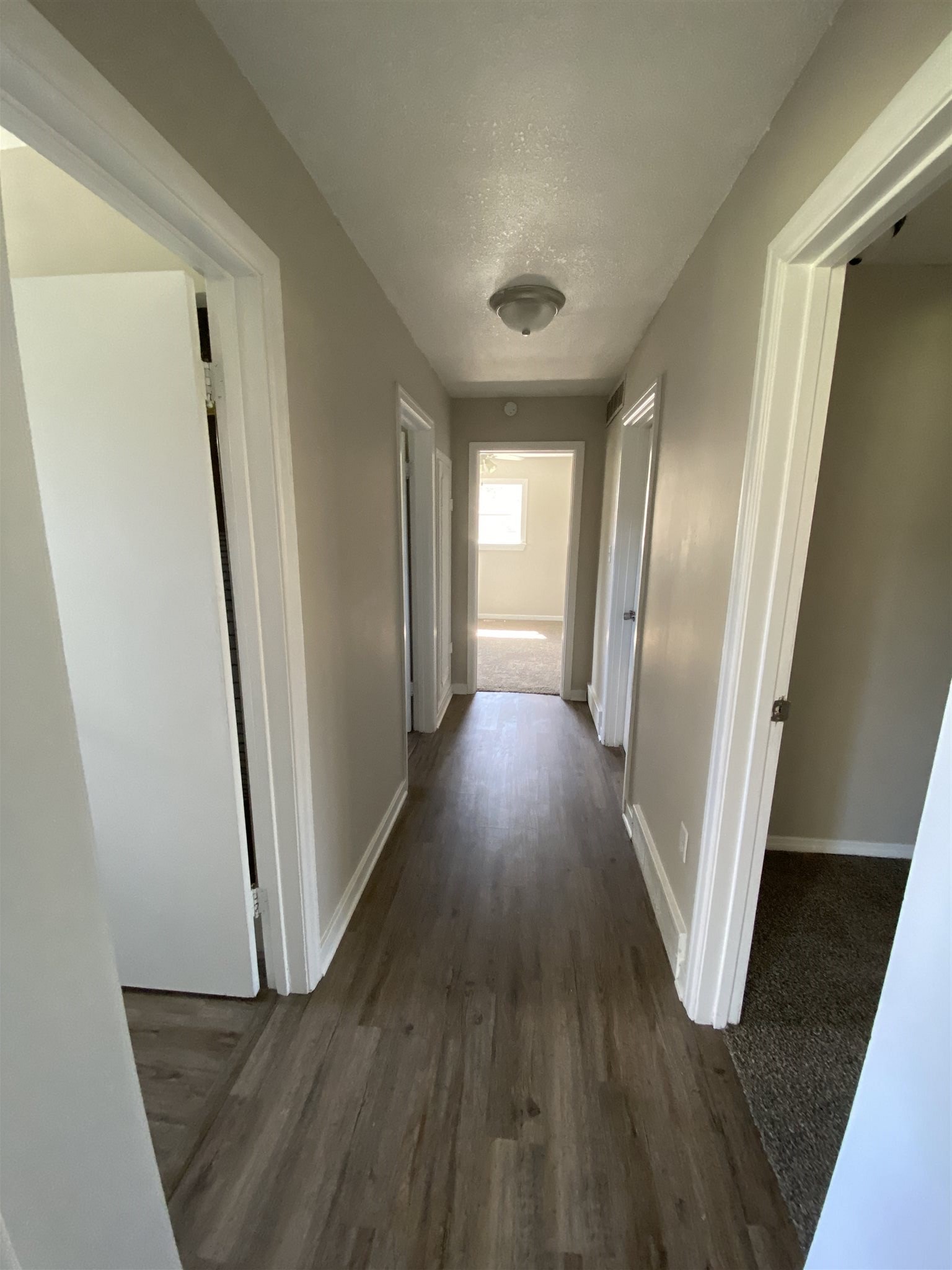 2704 Springfield Avenue Fort Wayne, IN 46805 - Photo 10 of 19 Gallery Image 10