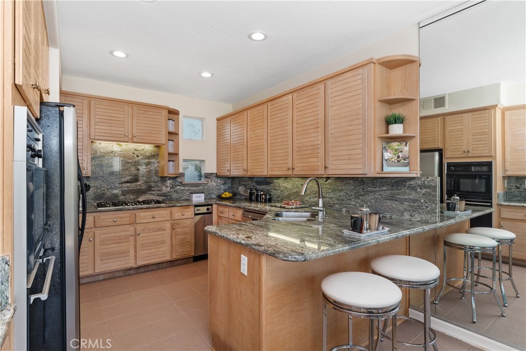 331 Parsons Landing Long Beach, CA 90803 - Photo 13 of 27