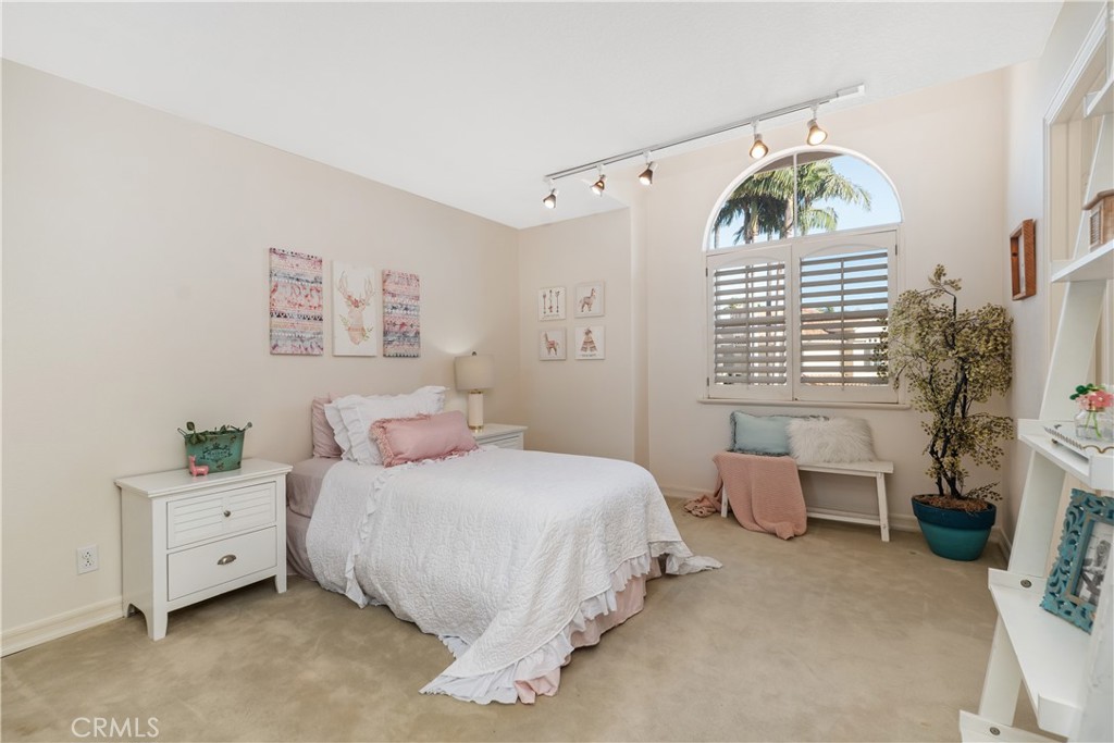 331 Parsons Landing Long Beach, CA 90803 - Photo 17 of 27