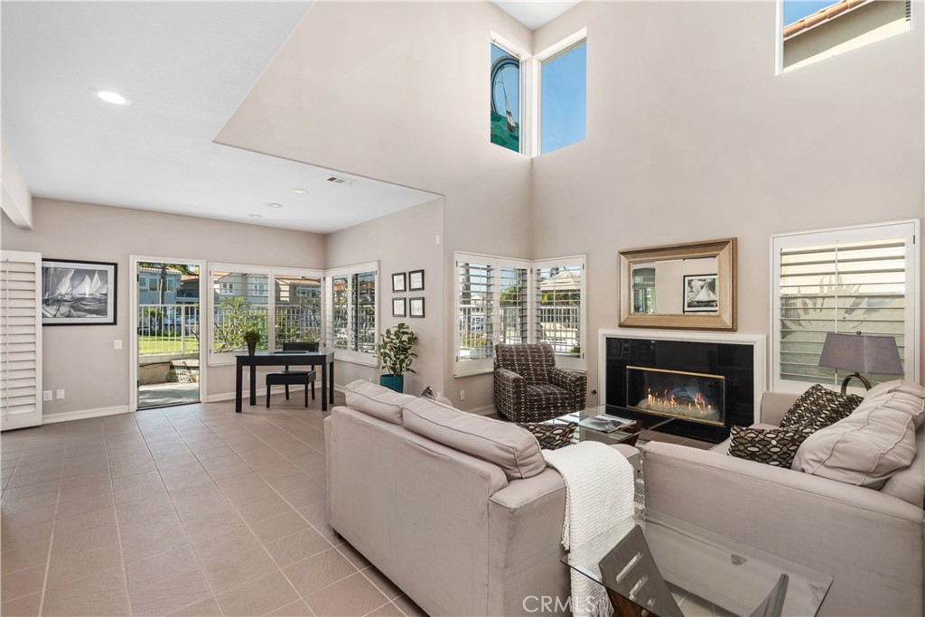 331 Parsons Landing Long Beach, CA 90803 - Photo 5 of 27