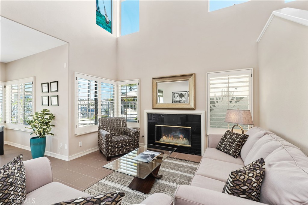 331 Parsons Landing Long Beach, CA 90803 - Photo 6 of 27