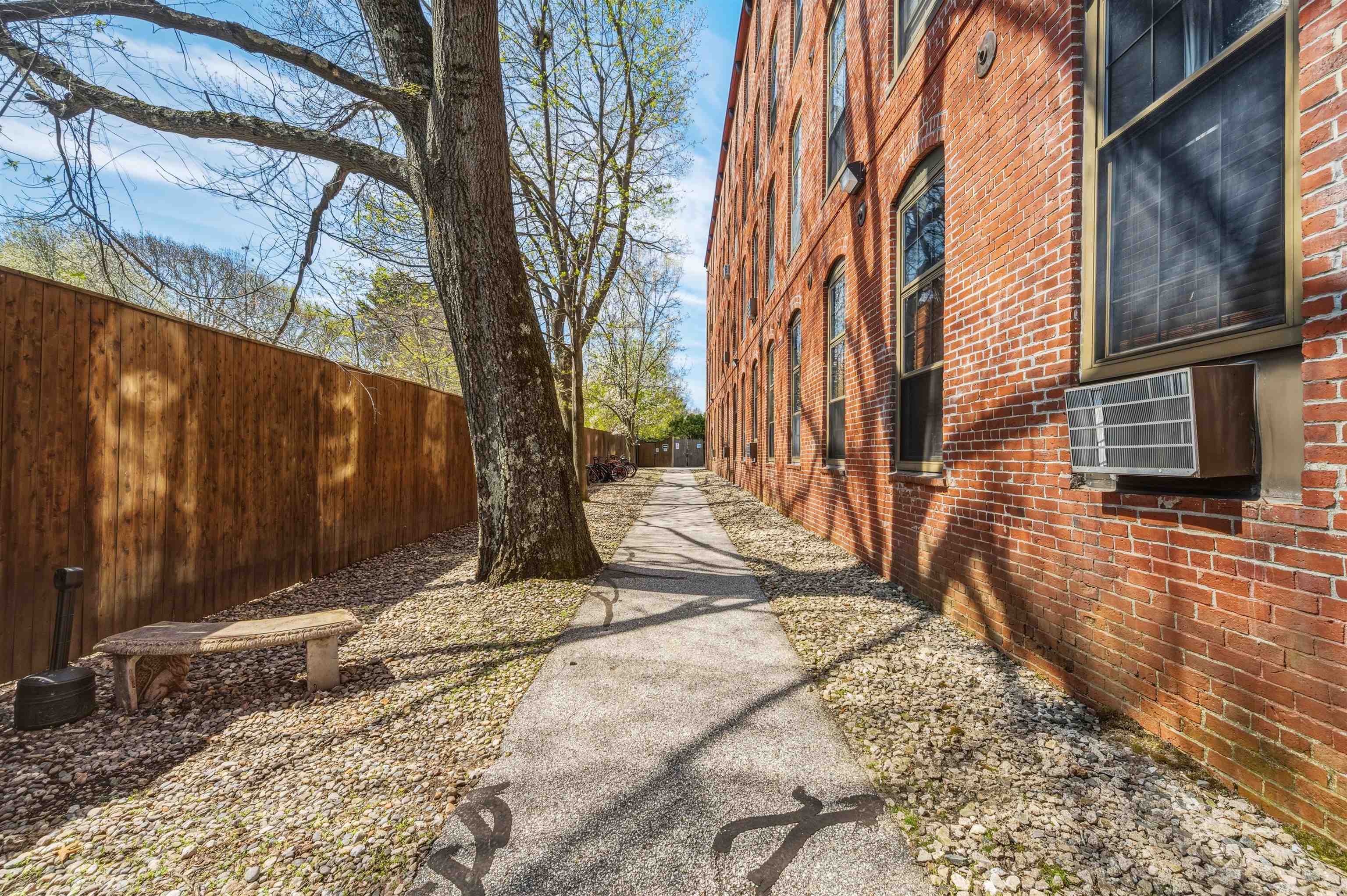 156 Front Street, Unit 206 Exeter, NH 03833 - Photo 25 of 33
