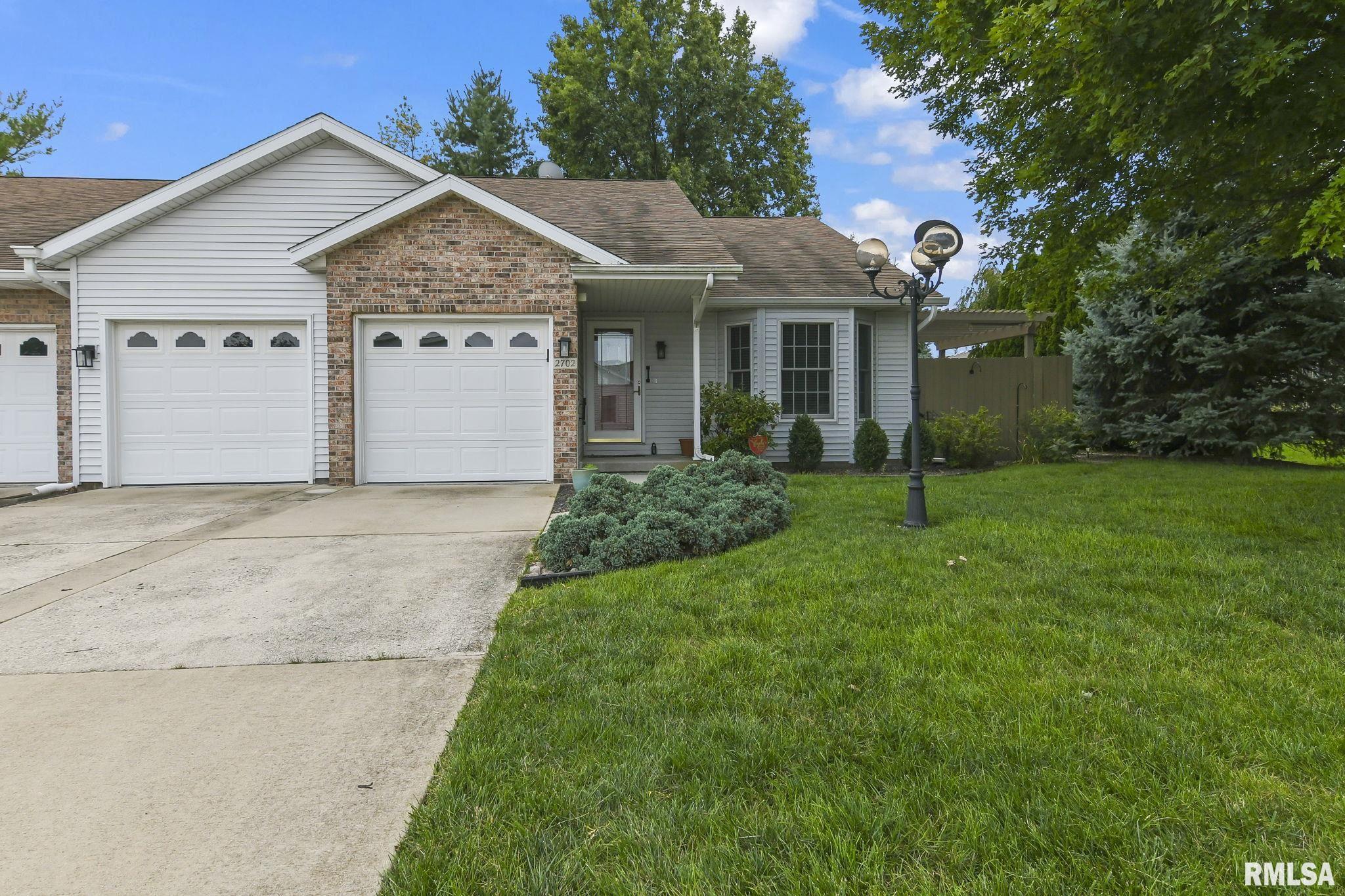 2702 Johnstone Road Springfield, IL 62711 - Photo 3 of 32