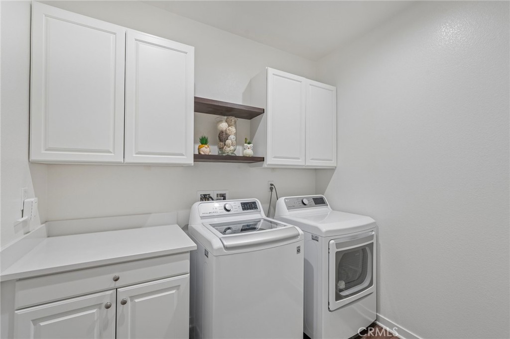 7846 Old Timber Court Riverside, CA 92507 - Photo 13 of 33 Laundry Room