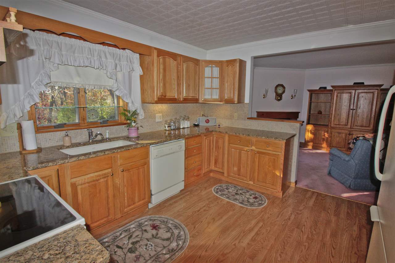 904 East Road Bennington, VT 05201 - Photo 16 of 40