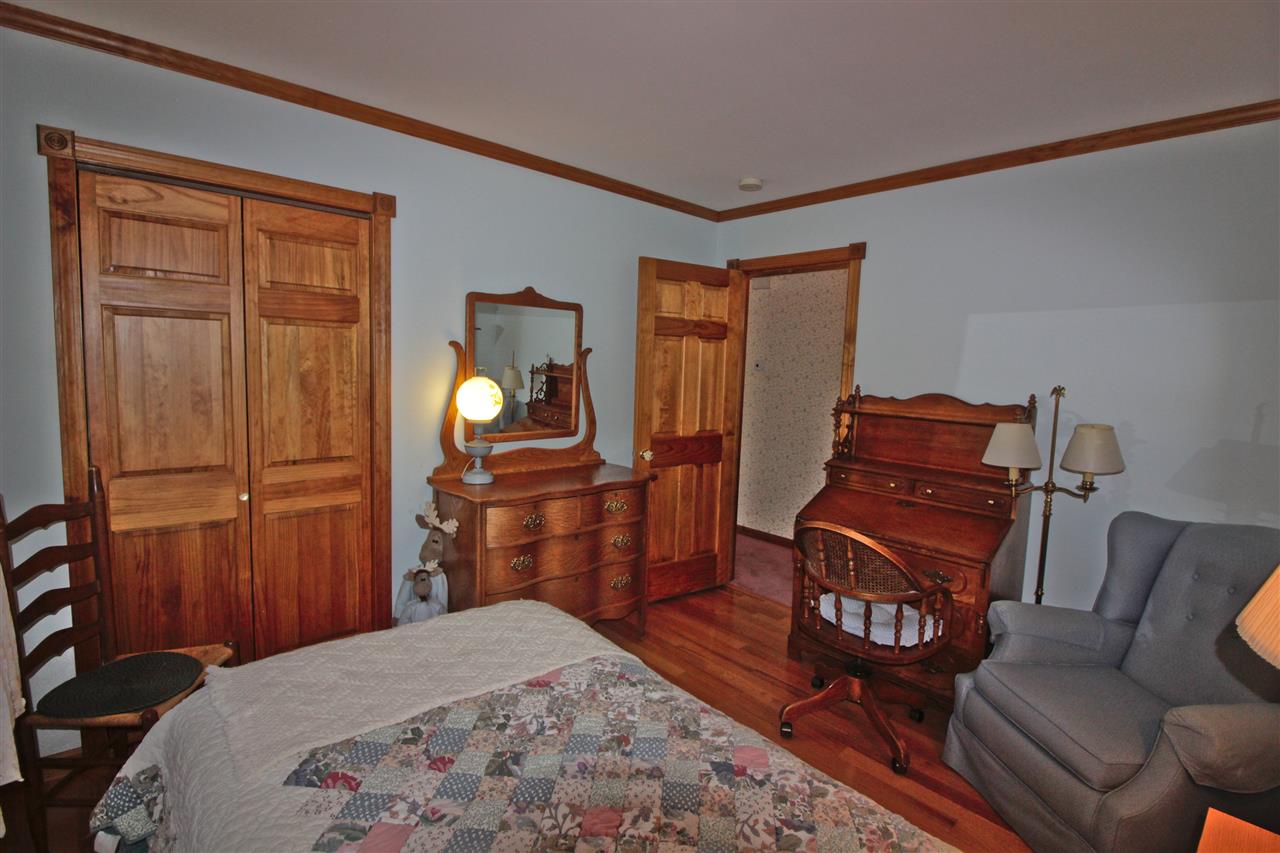 904 East Road Bennington, VT 05201 - Photo 18 of 40