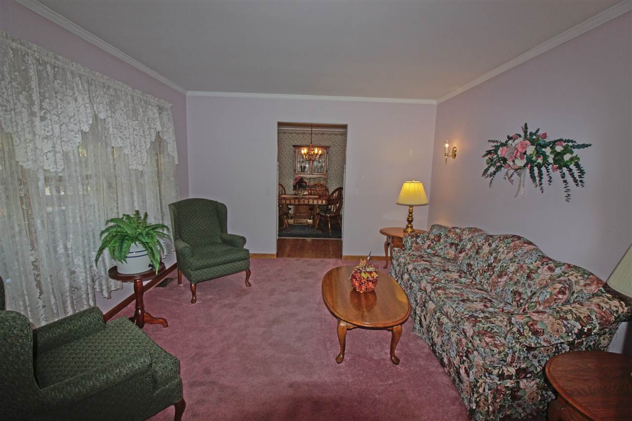 904 East Road Bennington, VT 05201 - Photo 8 of 40
