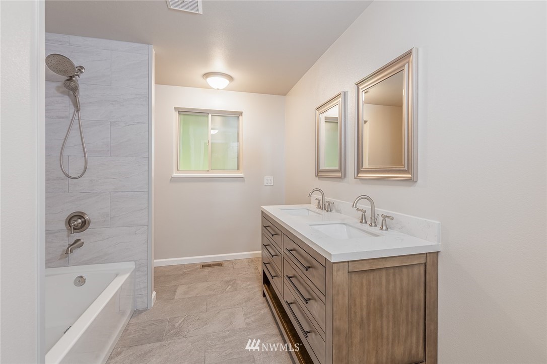 4025 Delphi Road Southwest Olympia, WA 98512 - Photo 10 of 21 Gallery Image 10