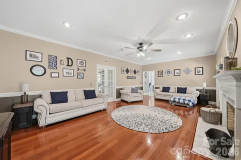 a picture of floor plan