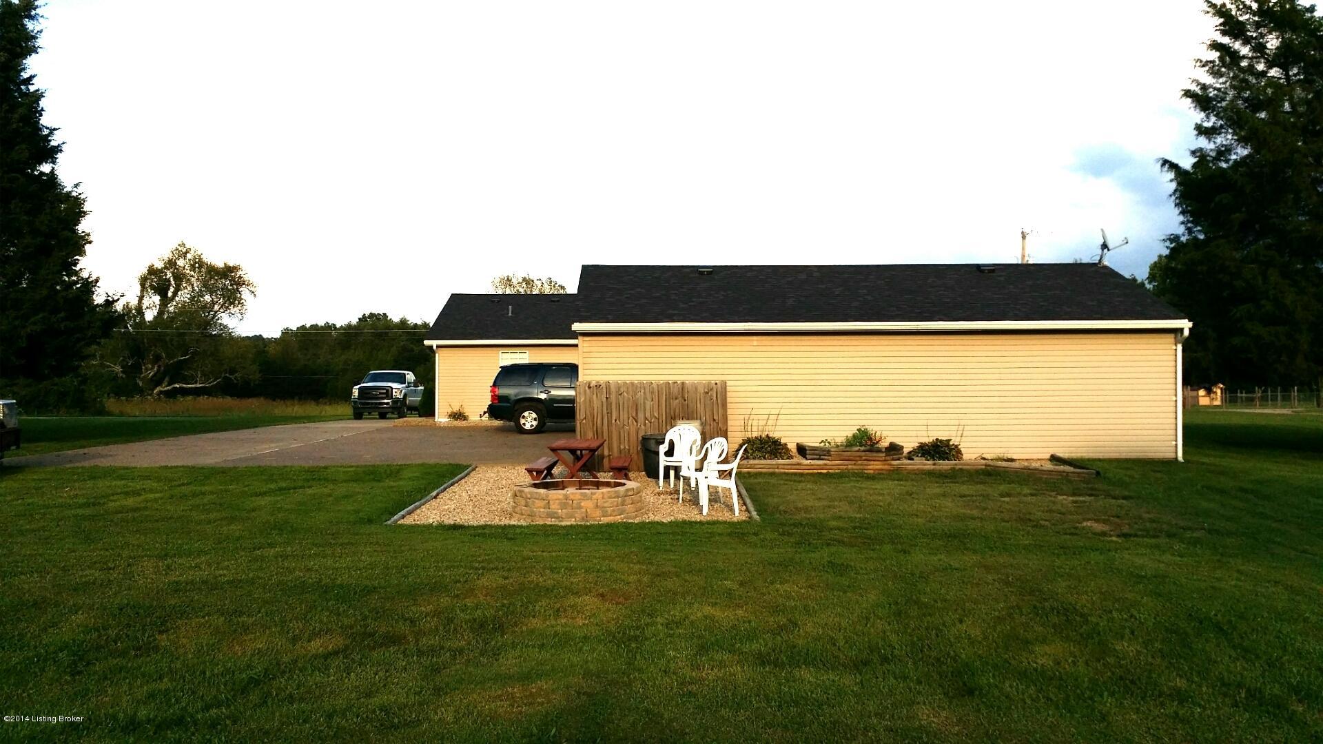 372 Windy Ridge Road Shepherdsville, KY 40165 - Photo 16 of 51 2014-09-02 18
